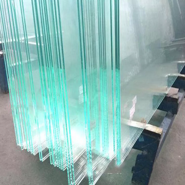 Εξαιρετικά διαυγές γυαλί